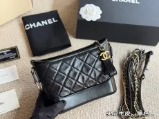 シャネルバッグ CHANEL 2024新作 ホーボーバッグ