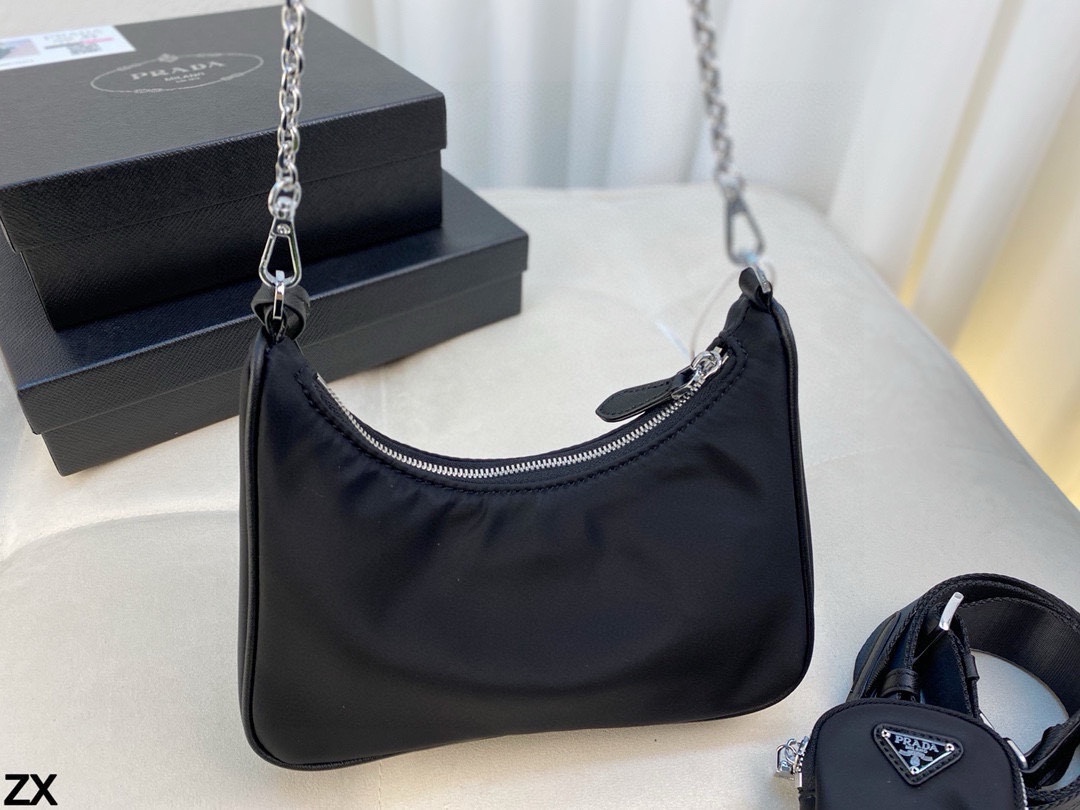 プラダバッグ PRADA 2024新作 ホーボーバッグ
