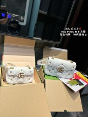 グッチバッグ GUCCI 2024新作 チェーンバッグ