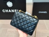 シャネルバッグ CHANEL 2024新作 ハンドバッグ