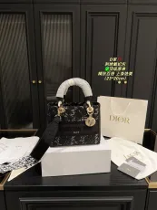 ディオールバッグ DIOR 2024新作 ダイアナ妃のバッグ