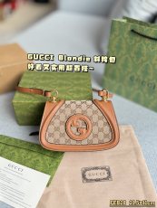 グッチバッグ GUCCI 2024新作 クロスボディショルダーバッグ