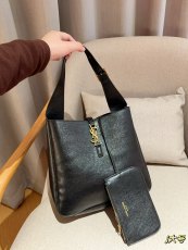 サンローランバッグ Yves Saint Laurent 2024新作 脇の下のバッグ