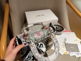 ディオールバッグ DIOR 2024新作 ダイアナ妃のバッグ