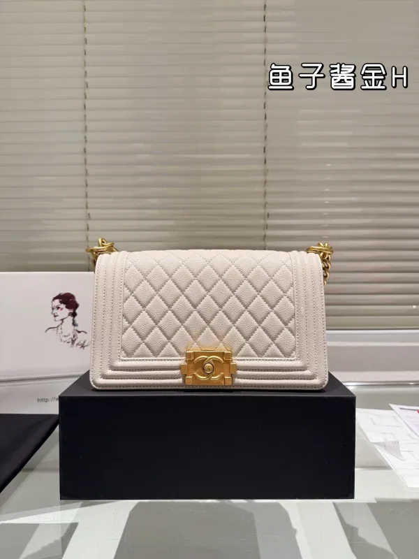 シャネルバッグ CHANEL 2024新作 リーボーイバッグ