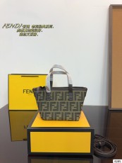 フェンディバッグ FENDI 2024新作 トートバッグ