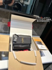 サンローランバッグ Yves Saint Laurent 2024新作 クロスボディバッグ