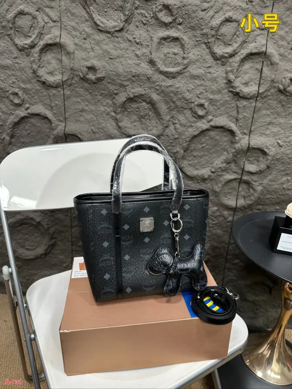 エムシーエムバッグ MCM 2024新作 トートバッグ