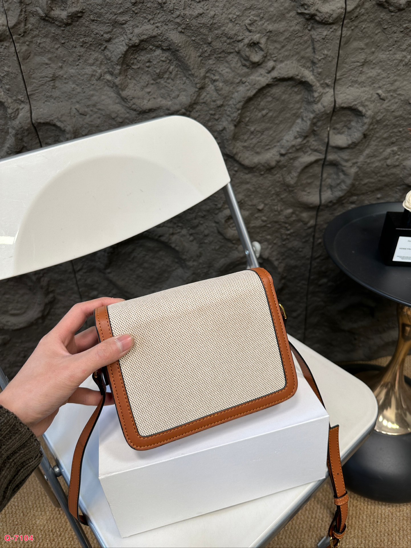 セリーヌバッグ CELINE 2024新作 WOCパッケージ
