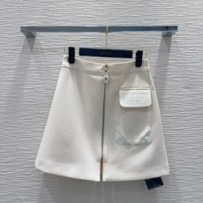 ルイヴィトン服 LOUIS VUITTON 2024新作 短いスカート