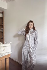 ルイヴィトン服 LOUIS VUITTON 2024新作 シャツスーツ