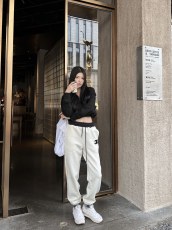 シャネル服 CHANEL 2024新作 フリースパンツ
