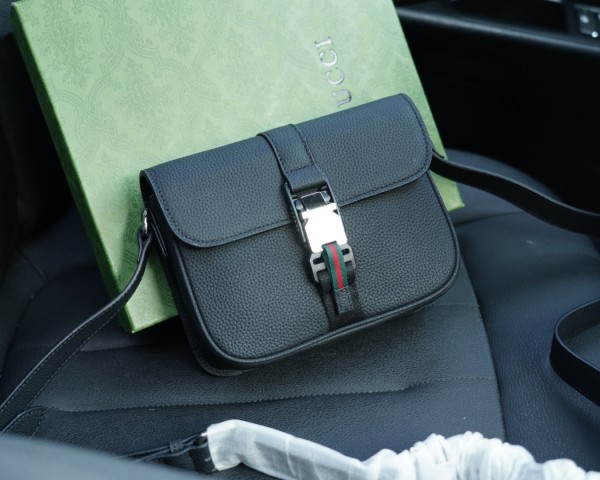 グッチバッグ GUCCI 2024新作 クロスボディショルダーバッグ