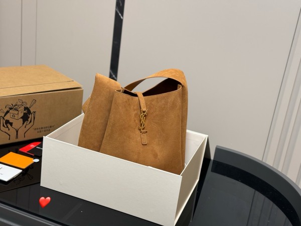 サンローランバッグ Yves Saint Laurent 2024新作 ギャビー ハンドバッグ