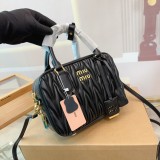 ミュウミュウバッグ Miu Miu 2024新作 ボウリングバッグ