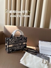 ディオールバッグ DIOR 2024新作 トートバッグ