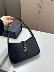 サンローランバッグ Yves Saint Laurent 2024新作 脇の下のバッグ