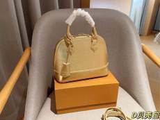 ルイヴィトンバッグ LOUIS VUITTON 2024新作 シェルバッグ