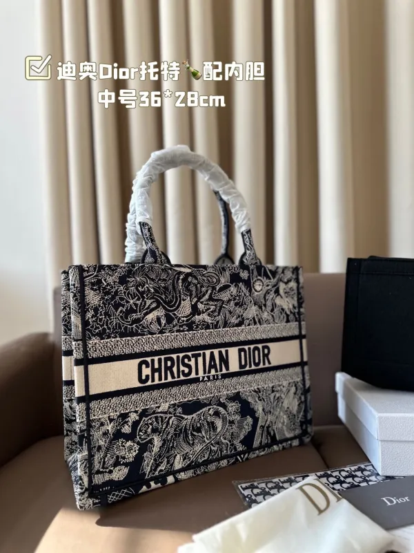 ディオールバッグ DIOR 2024新作 トートバッグ