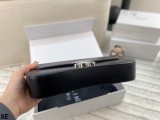 セリーヌバッグ CELINE 2024新作 バゲットバッグ