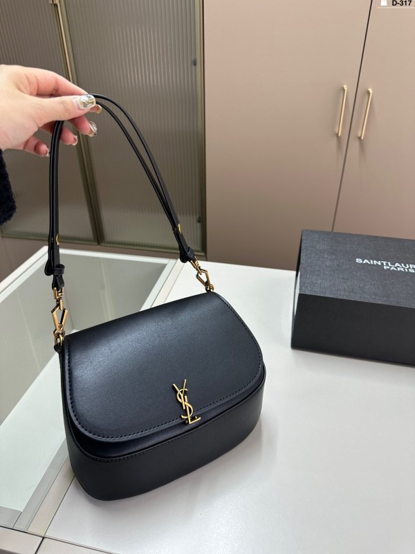 サンローランバッグ Yves Saint Laurent 2024新作 サドルバッグ