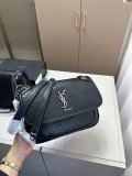 サンローランバッグ Yves Saint Laurent 2024新作 メッセンジャーバッグ