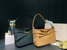 ミュウミュウバッグ Miu Miu 2024新作 脇の下のバッグ