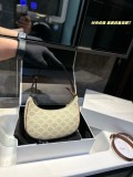 セリーヌバッグ CELINE 2024新作 脇の下のバッグ