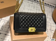シャネルバッグ CHANEL 2024新作 チェーンバッグ