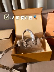ルイヴィトンバッグ LOUIS VUITTON 2024新作 枕バッグ