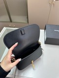 サンローランバッグ Yves Saint Laurent 2024新作 サドルバッグ