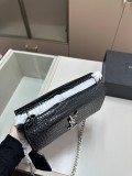 サンローランバッグ Yves Saint Laurent 2024新作 チェーンバッグ