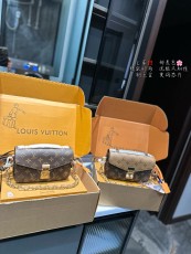 ルイヴィトンバッグ LOUIS VUITTON 2024新作 メッセンジャーバッグ