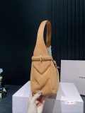ミュウミュウバッグ Miu Miu 2024新作 脇の下のバッグ