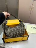 フェンディバッグ FENDI 2024新作 ミニバッグ