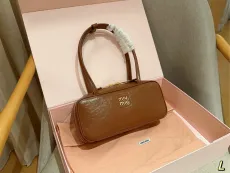 ミュウミュウバッグ Miu Miu 2024新作 ボウリングバッグ