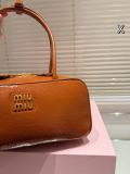 ミュウミュウバッグ Miu Miu 2024新作 ボウリングバッグ