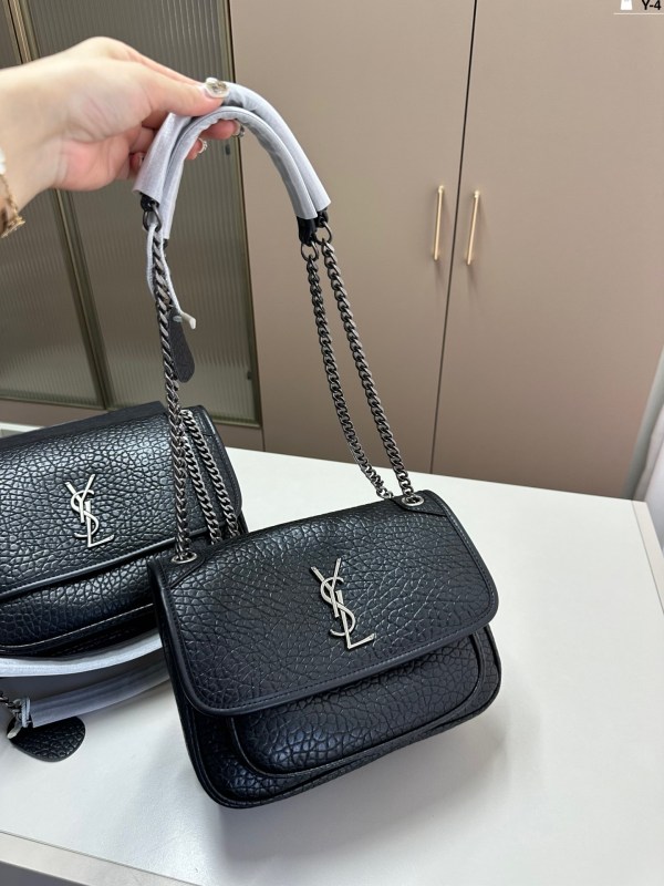 サンローランバッグ Yves Saint Laurent 2024新作 メッセンジャーバッグ