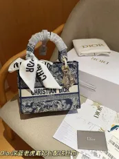 ディオールバッグ DIOR 2024新作 ダイアナ妃のバッグ
