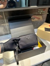 プラダバッグ PRADA 2024新作 化粧ポーチ