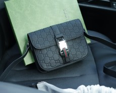 グッチバッグ GUCCI 2024新作 クロスボディショルダーバッグ