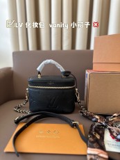 ルイヴィトンバッグ LOUIS VUITTON 2024新作 化粧ポーチ