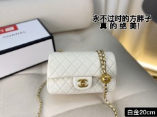 シャネルバッグ CHANEL 2024新作 小さな金色のボールバッグ