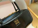 ミュウミュウバッグ Miu Miu 2024新作 ボウリングバッグ