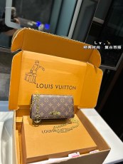 ルイヴィトンバッグ LOUIS VUITTON 2024新作 脇の下のバッグ