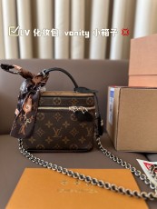 ルイヴィトンバッグ LOUIS VUITTON 2024新作 化粧ポーチ