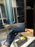 プラダバッグ PRADA 2024新作 化粧ポーチ