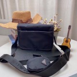 プラダバッグ PRADA 2024新作 メッセンジャーバッグ