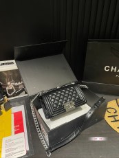 シャネルバッグ CHANEL 2024新作 リーボーイバッグ