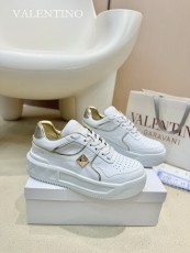 ヴァレンティノ靴 VALENTINO 2024新作 スポーツシューズとカジュアルシューズ